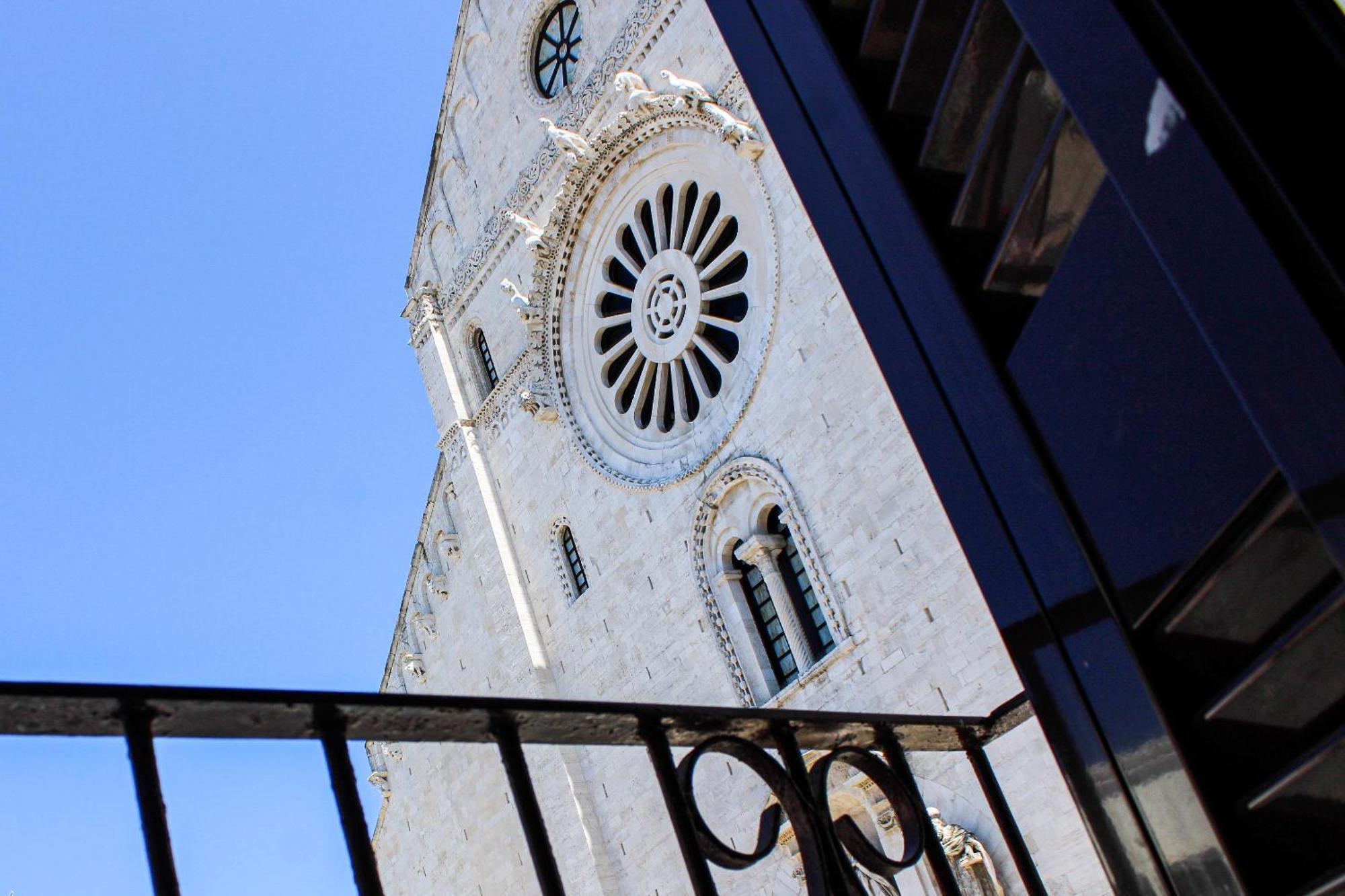 Vista Cattedrale - Super Attico Nel Centro Storico Bari Buitenkant foto